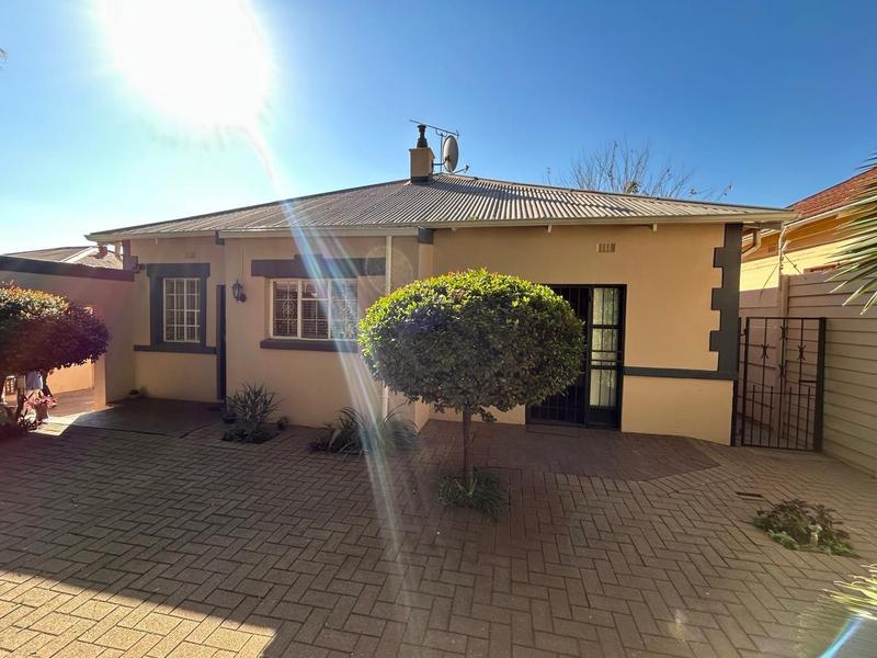 4 Bedroom Property for Sale in Orange Grove Eastern Cape